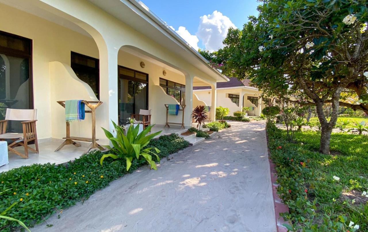 Butiama Bustani Hotel Kilindoni Buitenkant foto
