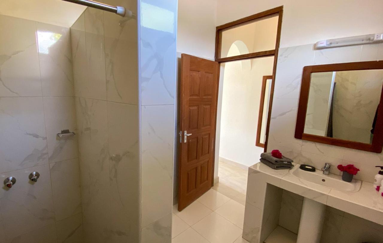 Butiama Bustani Hotel Kilindoni Buitenkant foto